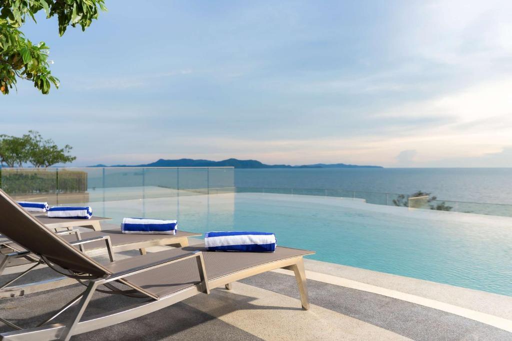 Bayphere Hotel Pattaya Ban Nong Hin  Exterior photo